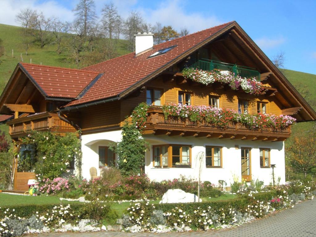 Haus Loidl Hotel St. Gallen Bagian luar foto